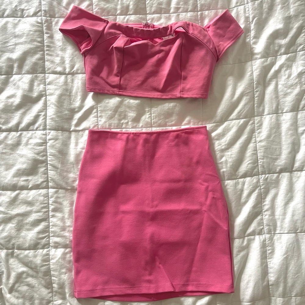 Superdown Carine Off Shoulder Set - image 3